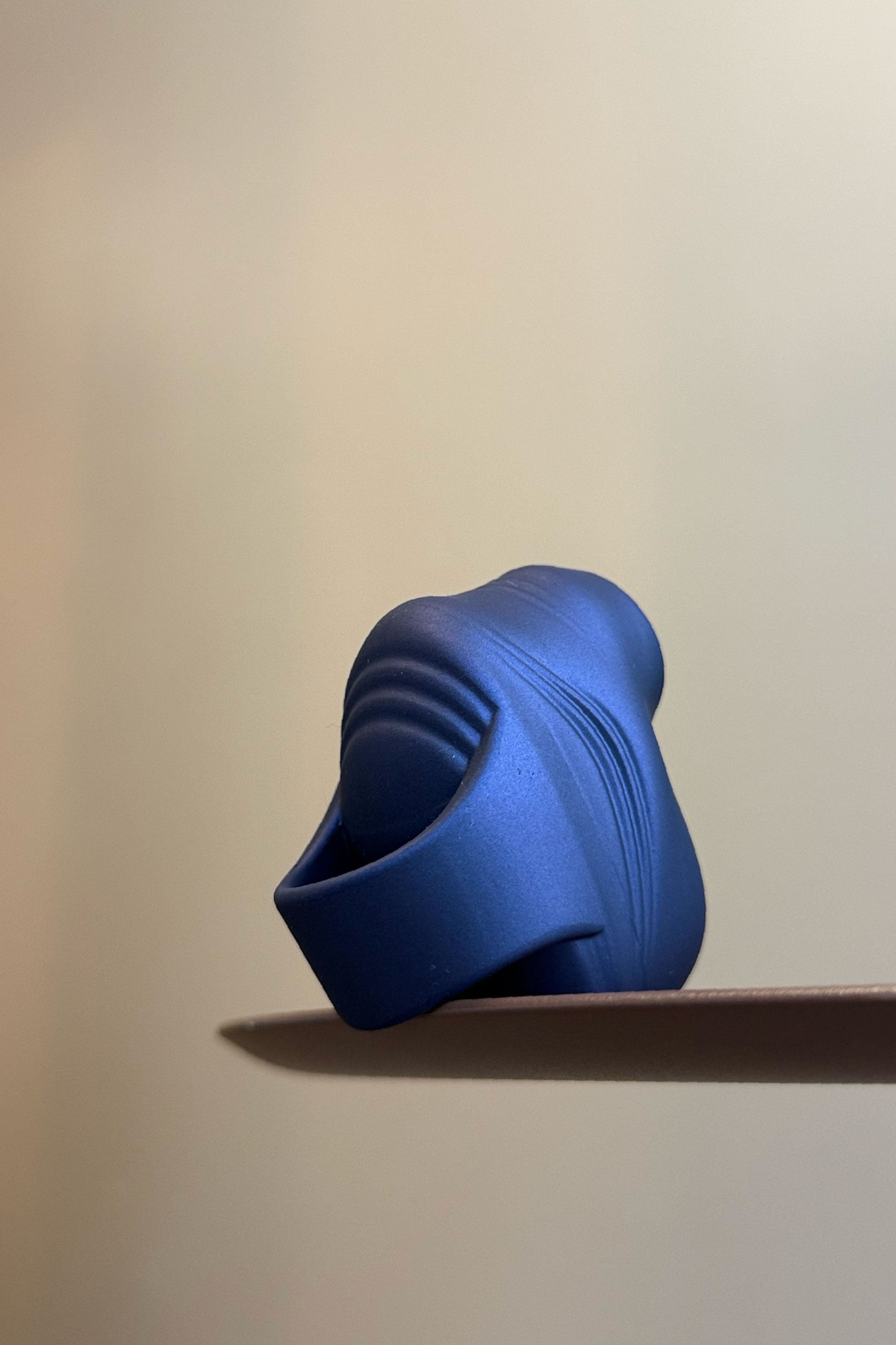 Kisscool – Mini Finger Vibrator with Tapping Technology for Clitoral Stimulation