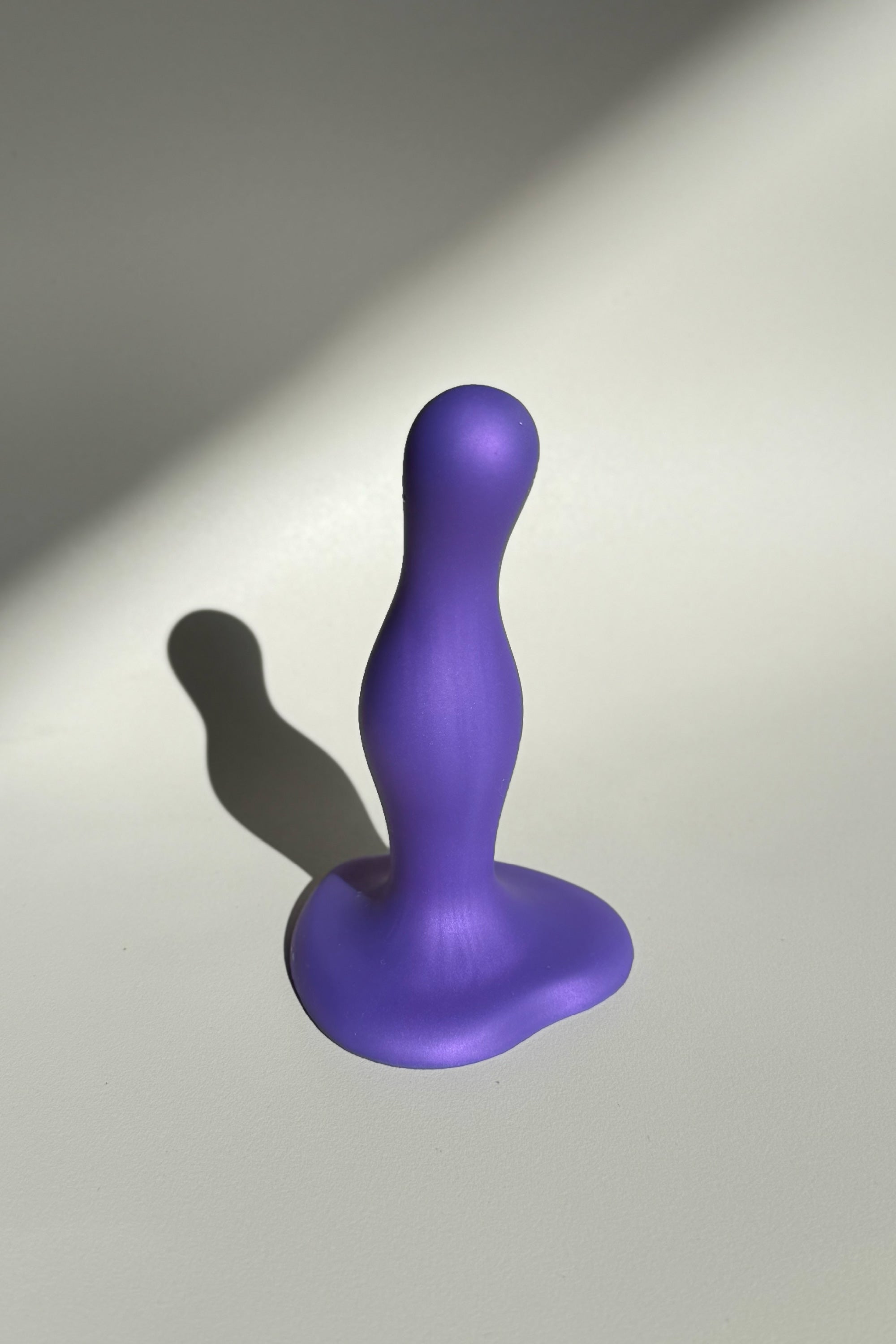 Dildo Plug Curvy The Ultimate Soft Silicone for G-Spot & Prostate Stimulation